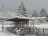 Bahnhofsvorplatz im Winter